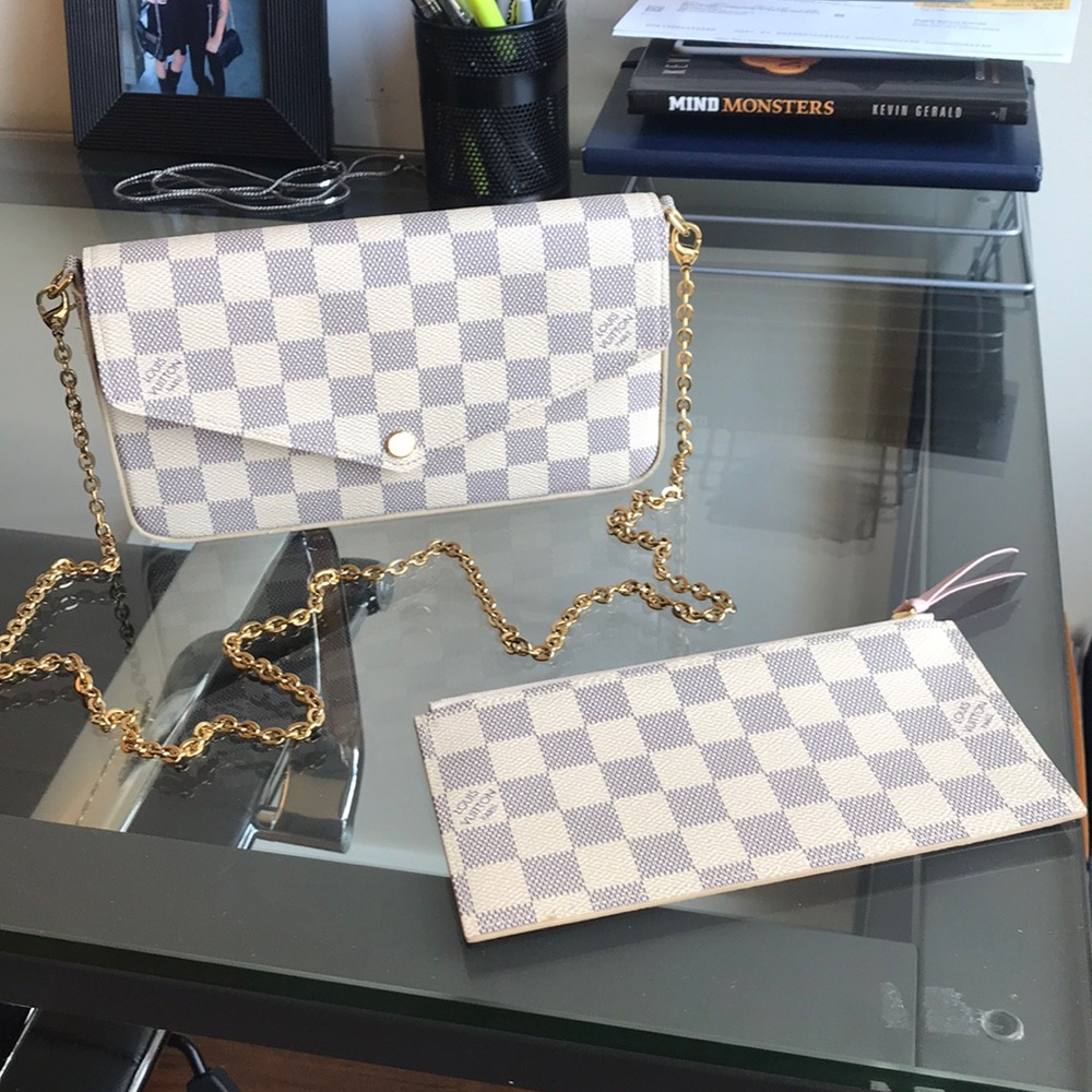 Louis Vuitton Should Bag & Wallet